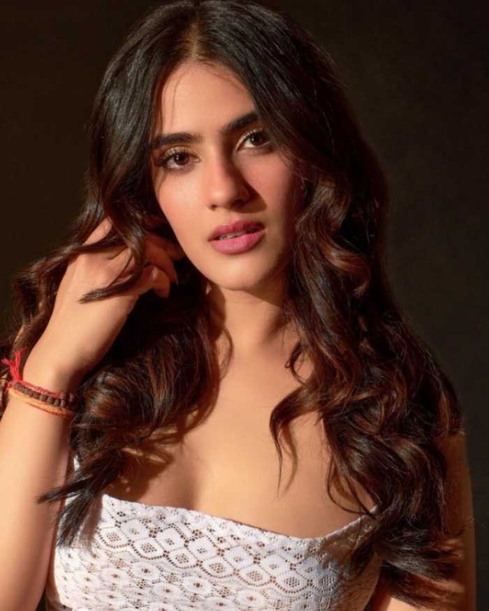 kavya thapar 7